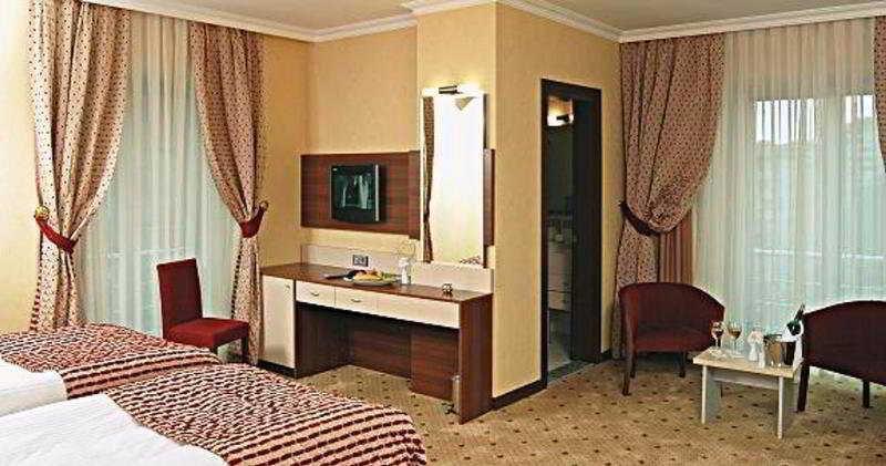 The Bostanci Otel Стамбул Экстерьер фото